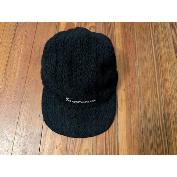 Supreme | Accessories | Supreme Fitted Black Cable Knit Hat  display picture 1